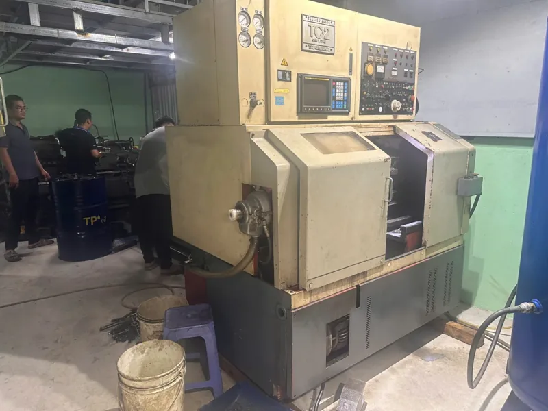Thiết bị CNC phục vụ gia công tại xưởng Vạn Kim